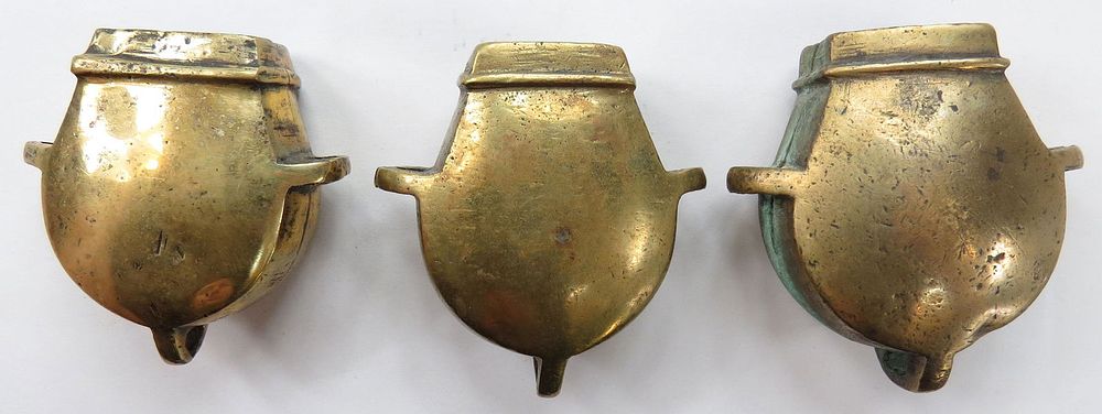Lot 399: THREE OTTOMAN BLACK POWDER ACCESSORIES