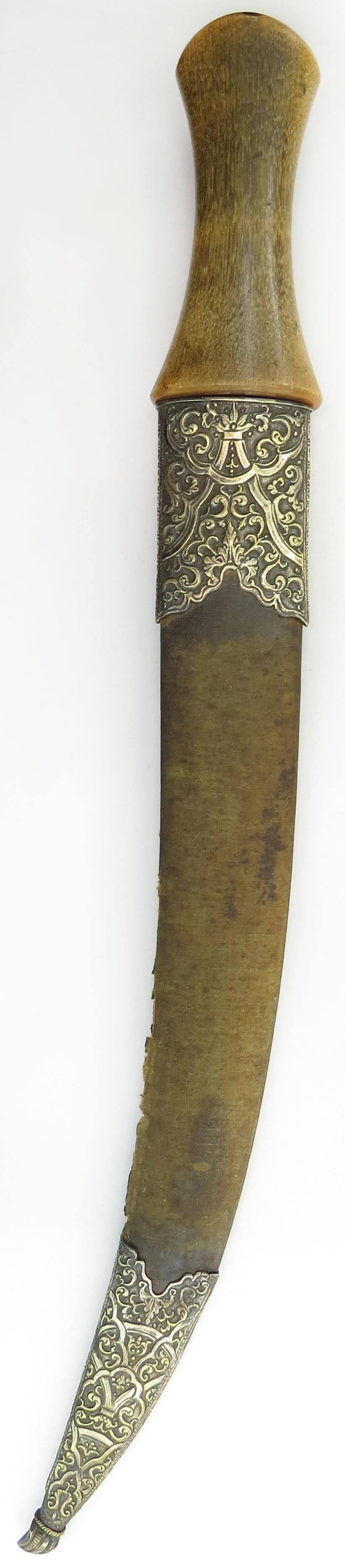 Lot 221: A FINE FRENCH PRESENTATION HANCER DAGGER