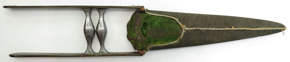 Lot 285: AN INDIAN KATAR DAGGER