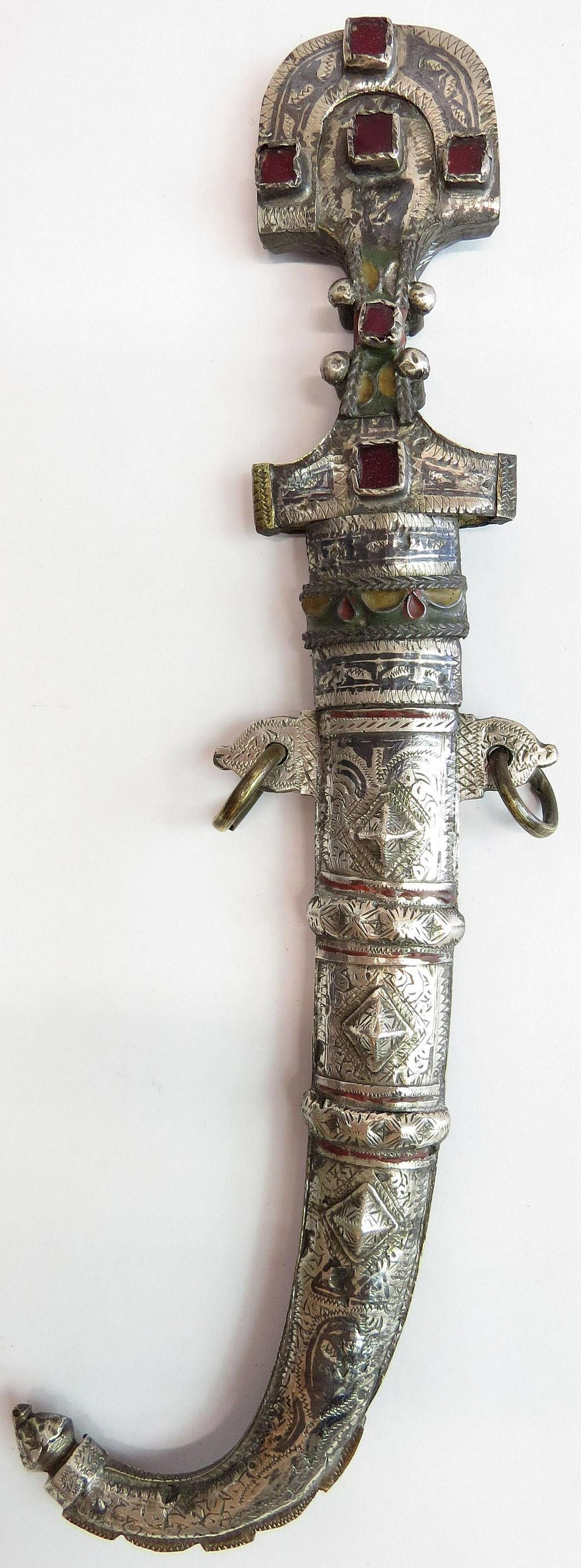 Lot 327: A MOROCCAN CHILD’S KOUMYA DAGGER