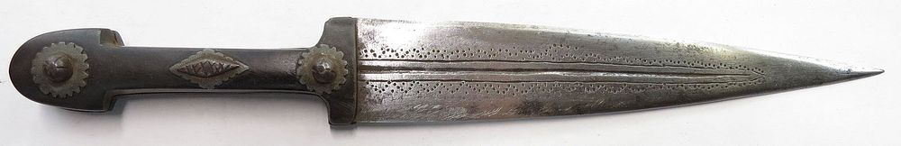 Lot 369: AN OTTOMAN KAMA DAGGER