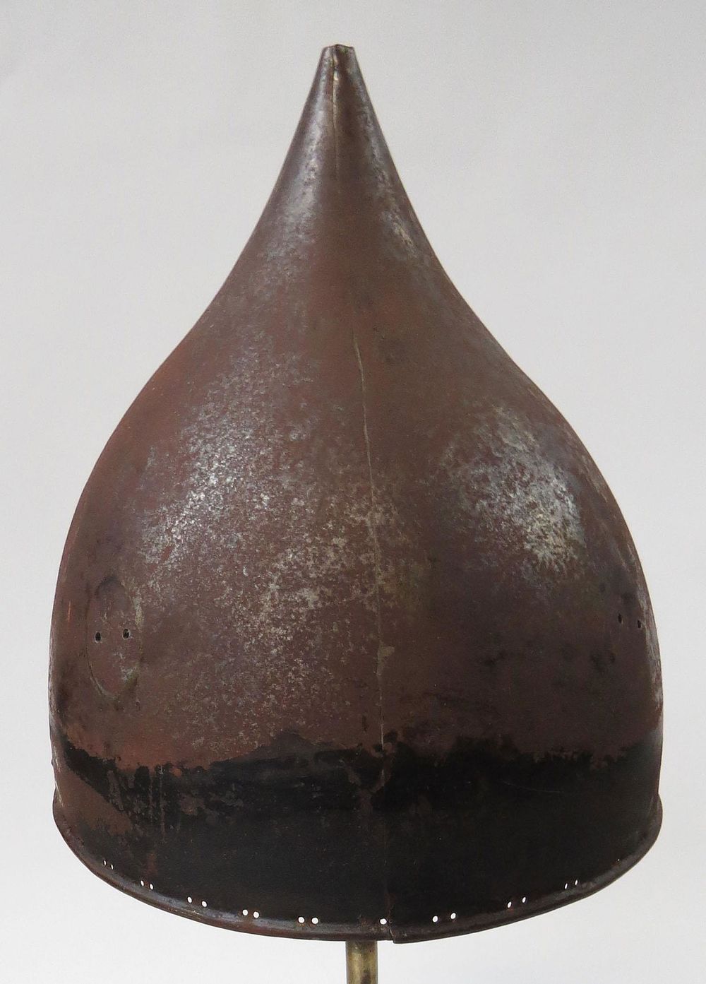 Lot 381: A VICTORIAN-ERA RUSSIAN HELMET