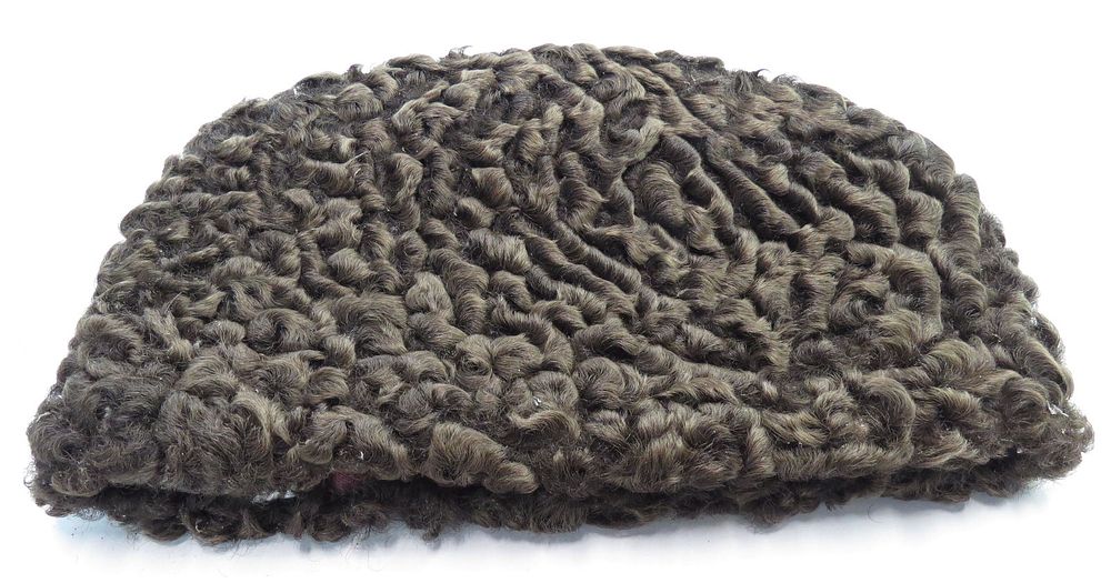 Lot 391: A RUSSIAN MILITARY CAP