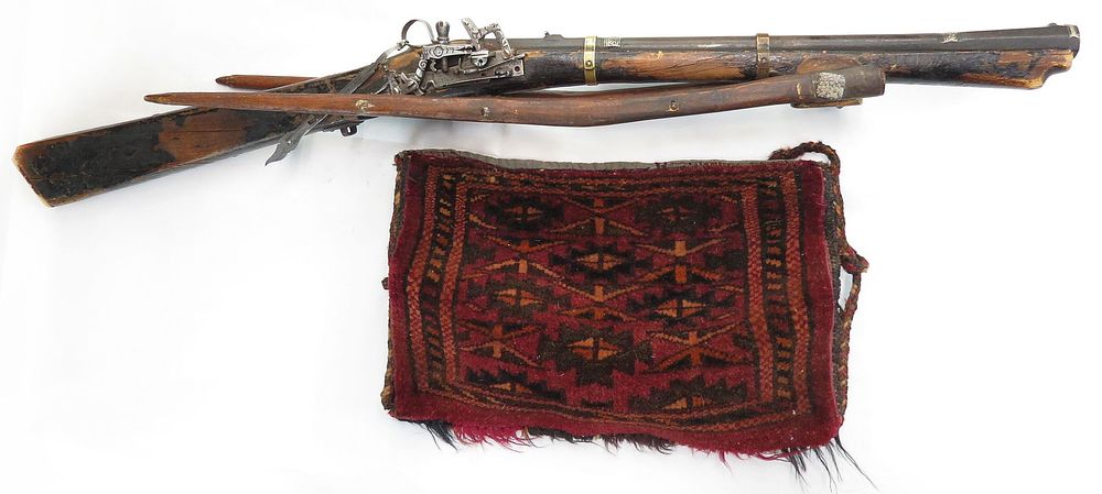 Lot 154: A RARE MONGOLIAN SNAPLOCK MUSKET & ACCESSORIES