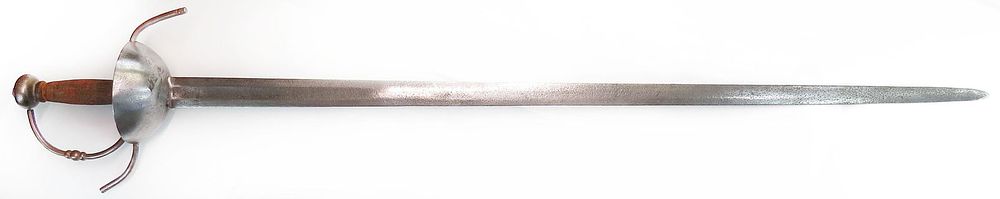 Lot 168: A SPANISH RAPIER SWORD
