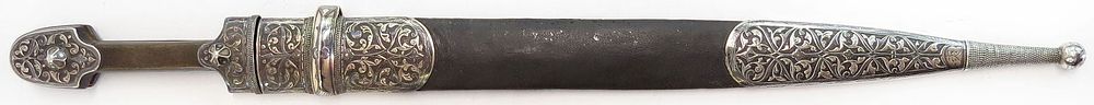 Lot 180: A FINE IMPERIAL RUSSIAN KINDJAL DAGGER