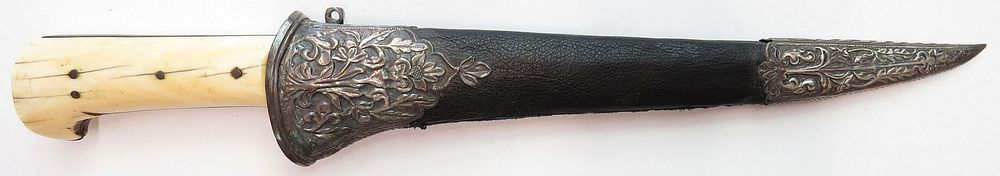 Lot 242: AN INDIAN PESH QABZ DAGGER