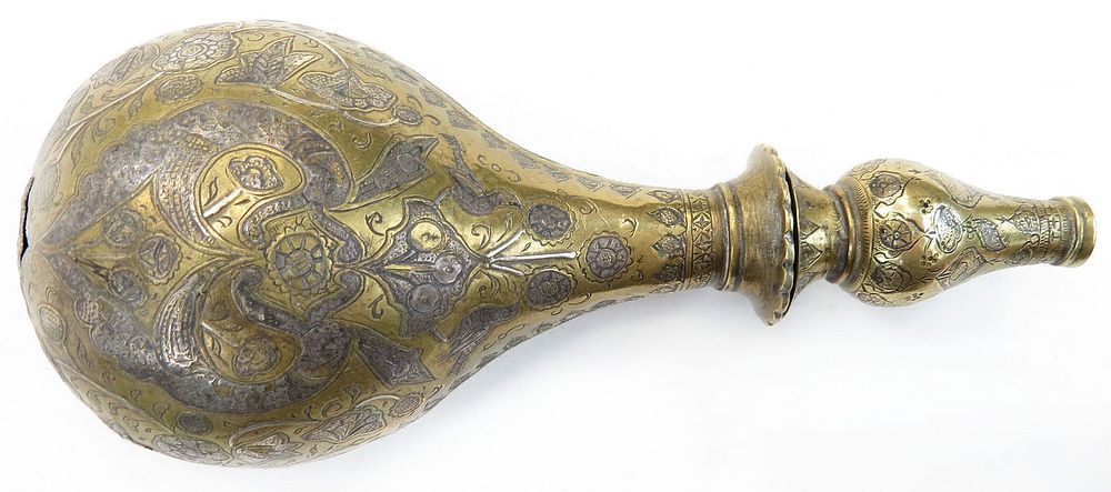 Lot 255: A RARE PERSIAN BARUTDAN POWDER FLASK