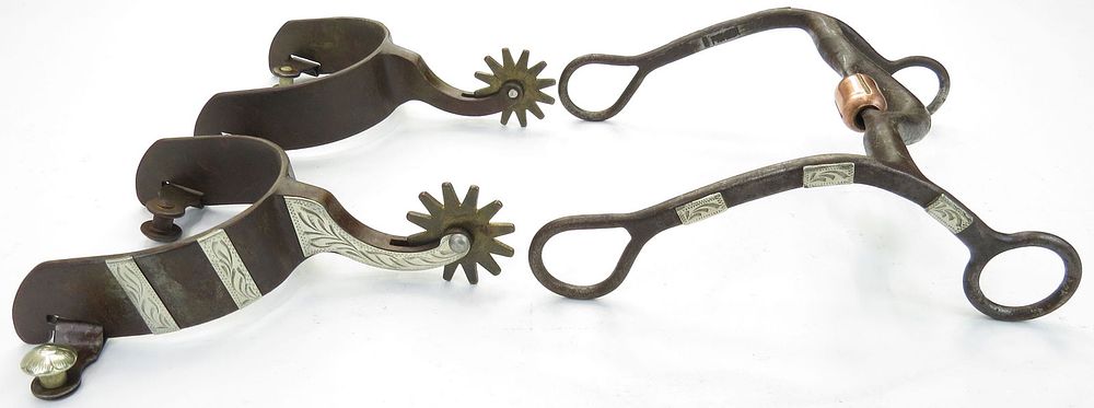 Lot 363: A SET OF WESTERN SPURS AND BIT
