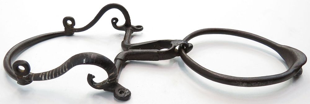 Lot 383: A RARE SPANISH COLONIAL RING BIT