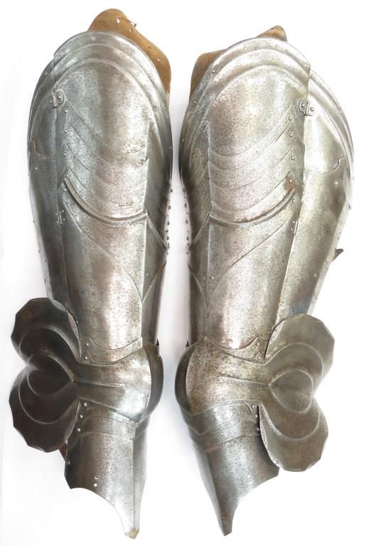 Lot 213: A PAIR OF GERMAN LEG ARMORS