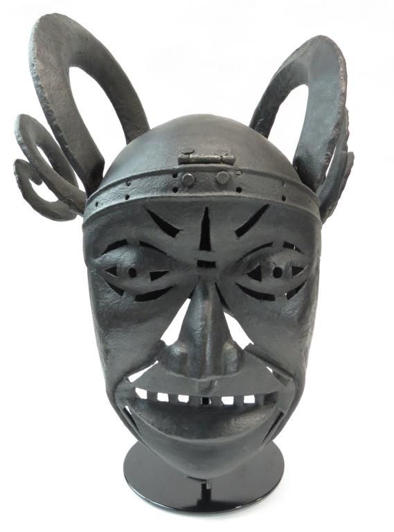 Lot 215: A RARE GERMAN TORTURE MASK