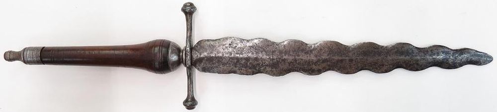 Lot 270: A RARE SPANISH PLUG BAYONET DAGGER