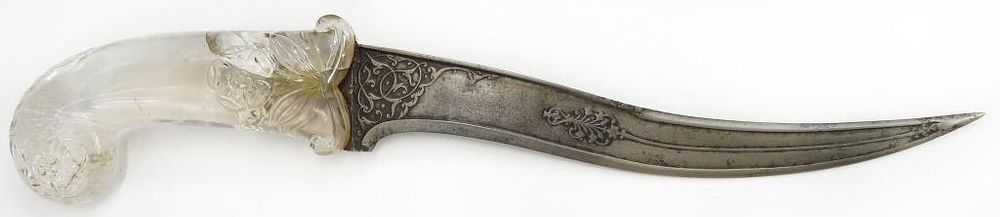 Lot 277: AN INDIAN ROCK CRYSTAL-HILTED PESH QABZ DAGGER