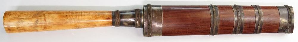 Lot 381: A BURMESE DHA DAGGER