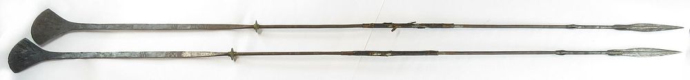 Lot 151: A RARE PAIR OF TUAREG JAVELINS