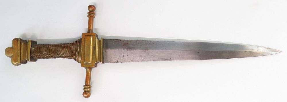 Lot 205: A CONTINENTAL DAGGER