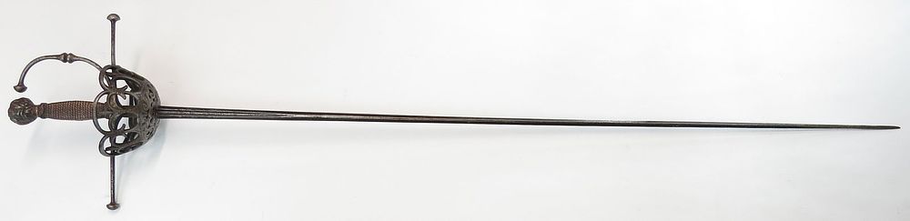 Lot 224: AN ITALIAN CUPHILT RAPIER