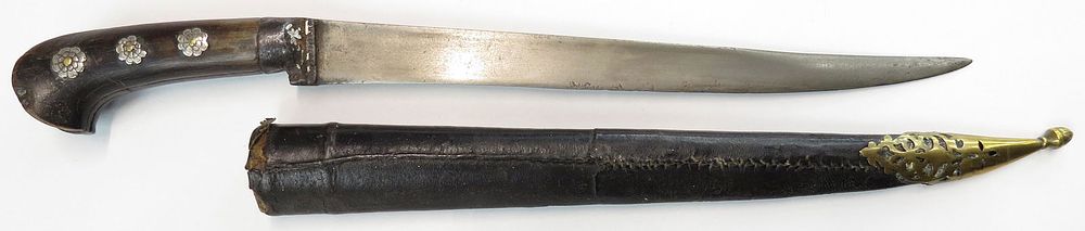 Lot 265: A NORTH INDIAN KARD DAGGER