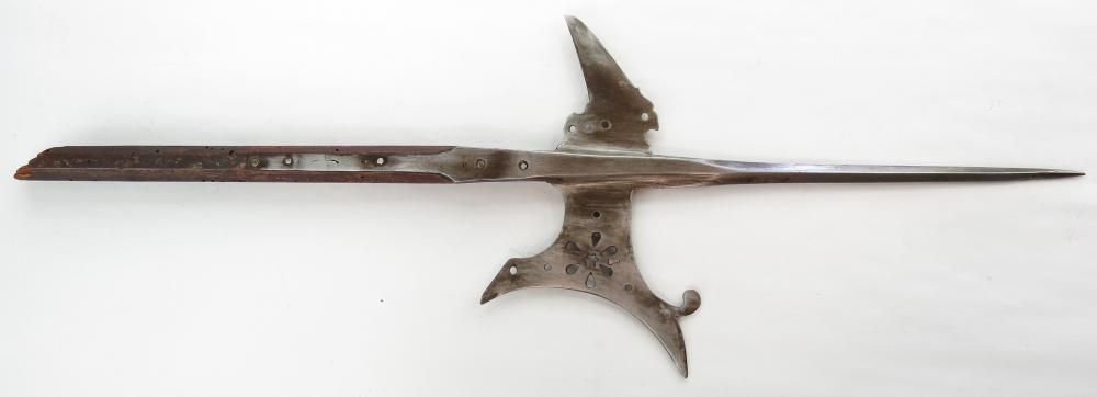 Lot 295: A SWISS HALBERD HEAD