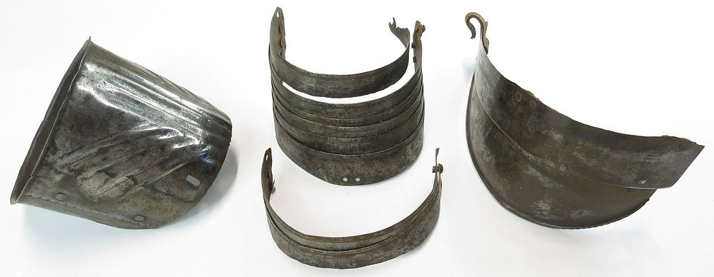 Lot 334: A GROUP OF ITALIAN ARMOR ELEMENTS