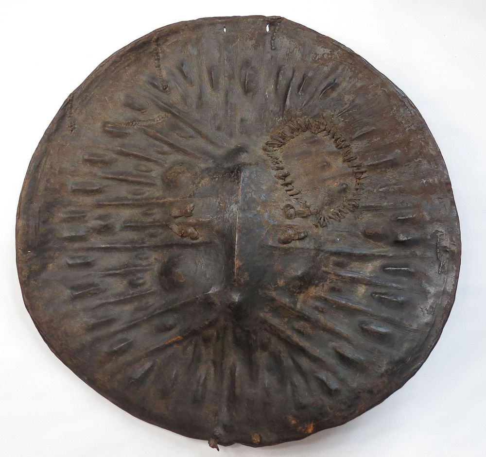 Lot 215: A RARE AFRICAN SHIELD