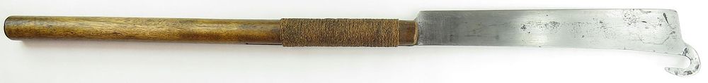 Lot 216: A SAMOAN NIFO OTTI AXE