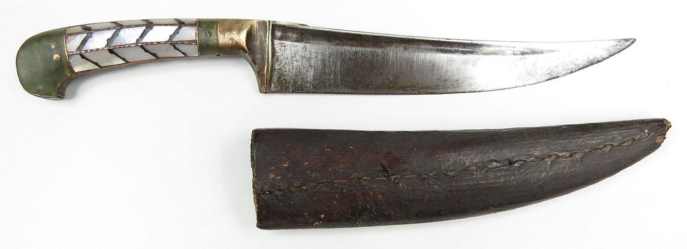 Lot 297: AN INDIAN KHANJAR DAGGER