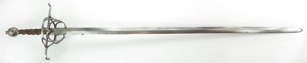 Lot 317: A GERMAN SWORD RAPIER