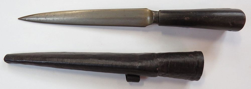 Lot 369: A PERSIAN KARD DAGGER