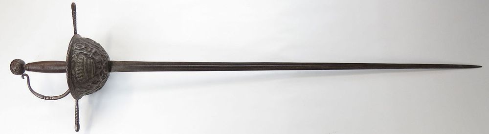Lot 378: A FRENCH CUPHILT RAPIER
