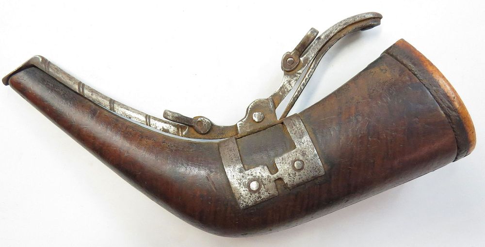 Lot 509: A CAUCASIAN POWDERFLASK