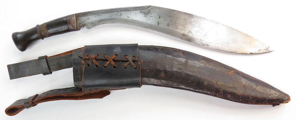 Lot 530: A NEPALESE KUKRIE DAGGER