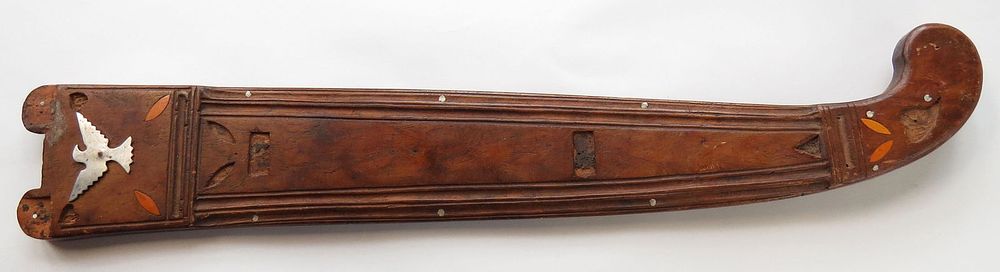 Lot 582: A PHILIPPINES BARONG SCABBARD