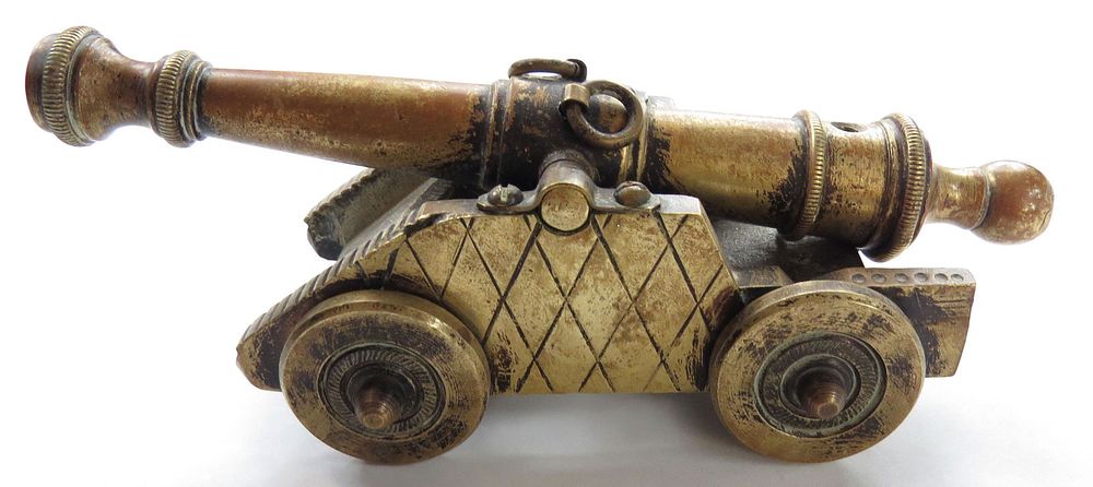Lot 587: A BLACK POWDER CANNON