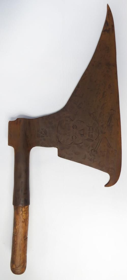 Lot 172: AN EASTERN EUROPEAN BATTLEAXE