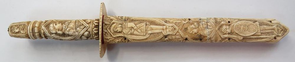 Lot 196: A FINE FRENCH DAGGER
