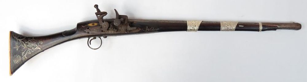 Lot 202: A RARE MOROCCAN BOYS MUSKET