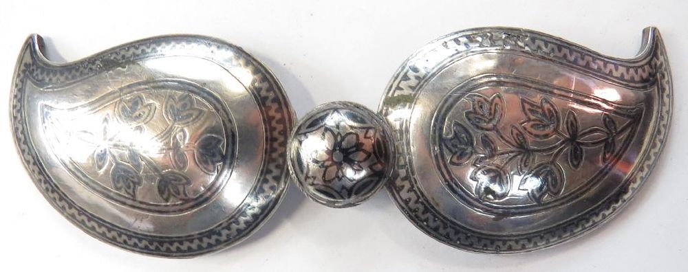 Lot 252: A GREEK REVOLUTIONARY WAR-ERA BELT BUCKLE