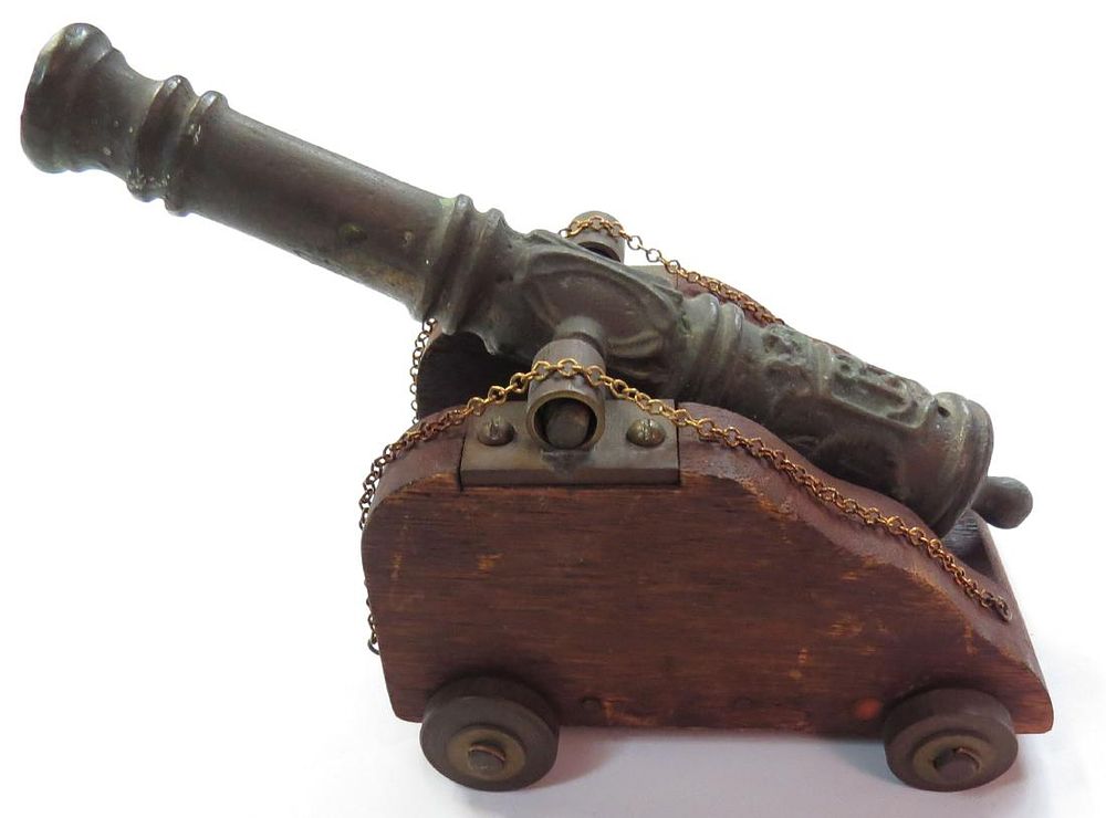 Lot 257: A BLACK POWDER CANNON