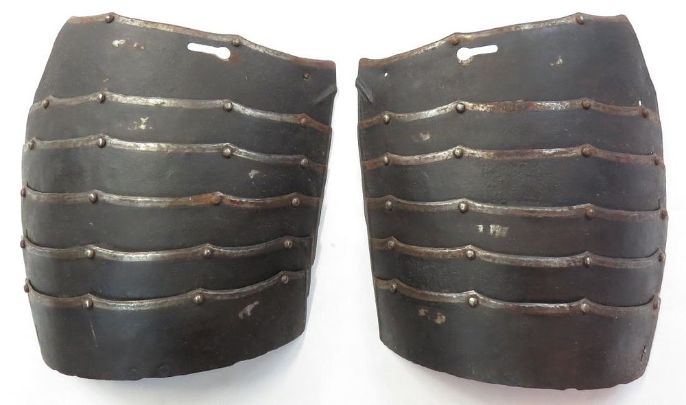 Lot 260: A PAIR OF ARMOR TASSETS