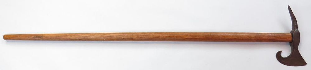 Lot 284: A HUNGARIAN FOKOS AXE