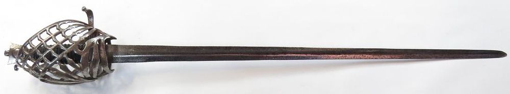 Lot 370: A VENETIAN SCHIAVONA BROADSWORD