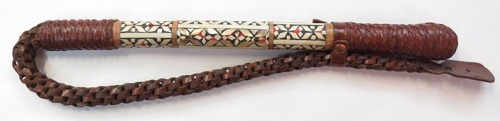 Lot 416: A MOROCCAN RIDING CROP