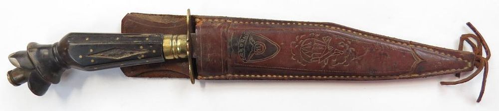 Lot 428: A PHILIPPINES DAGGER