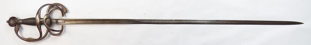 Lot 441: A SPANISH COLONIAL RAPIER SWORD