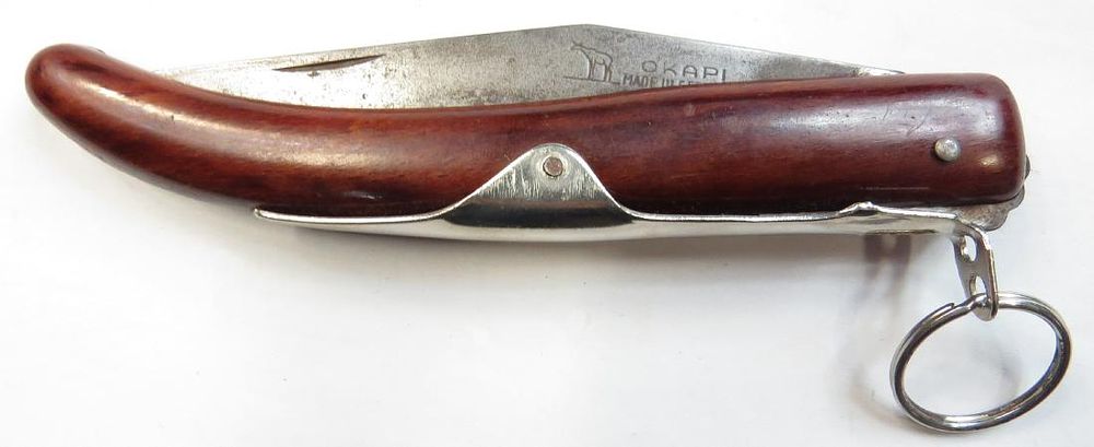 Lot 476: AN OKAPI CLASP KNIFE