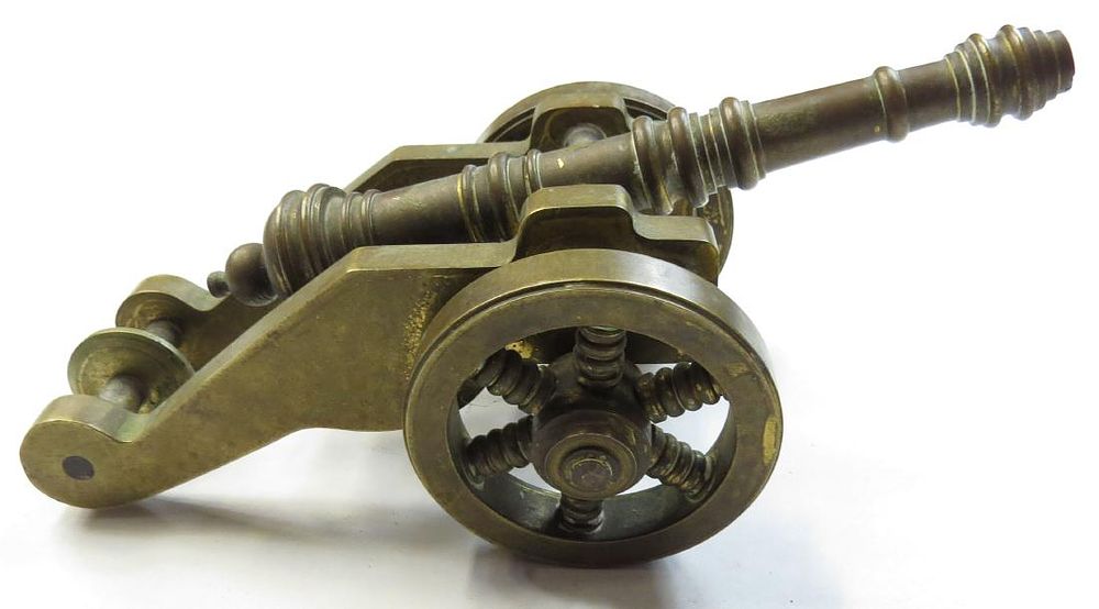 Lot 496: A MODEL SPANISH CANNON
