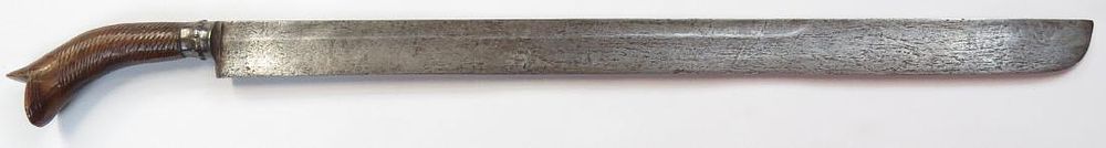 Lot 512: A SUMATRAN SIKKIN SWORD