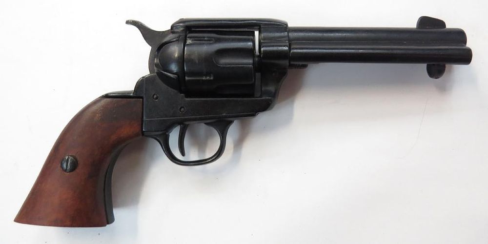 Lot 606: A REPLICA COLT .45 PISTOL